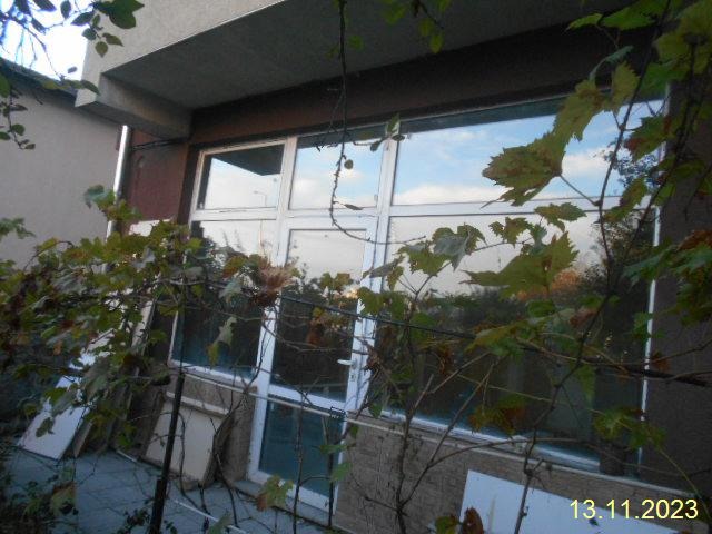 Продава  Магазин град Варна , Цветен квартал , 102 кв.м | 35458219 - изображение [3]