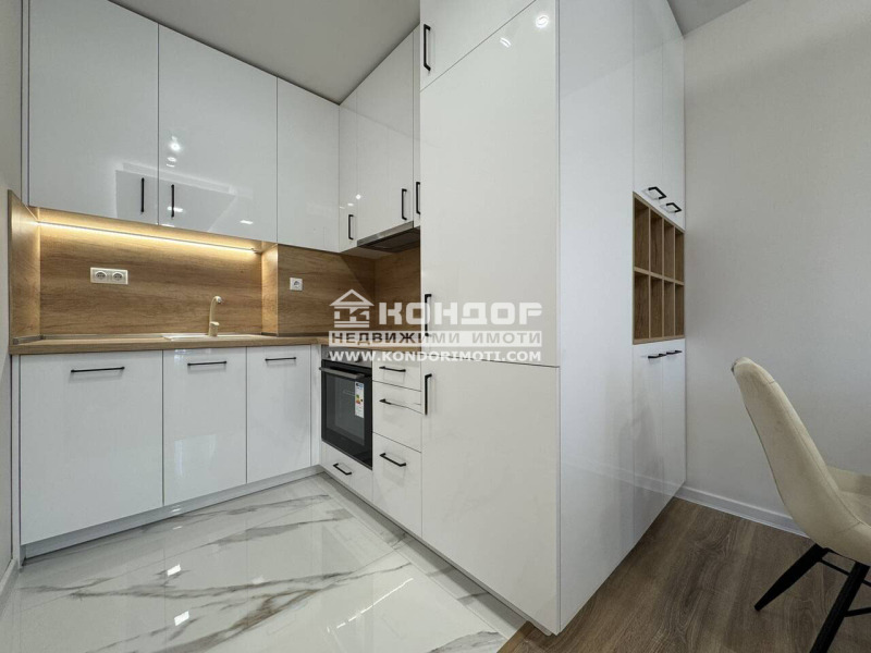 Продава 2-СТАЕН, гр. Пловдив, Остромила, снимка 3 - Апартаменти - 52721582