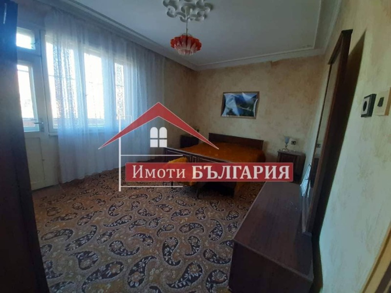 Продава МНОГОСТАЕН, гр. Карлово, област Пловдив, снимка 2 - Aпартаменти - 39938061