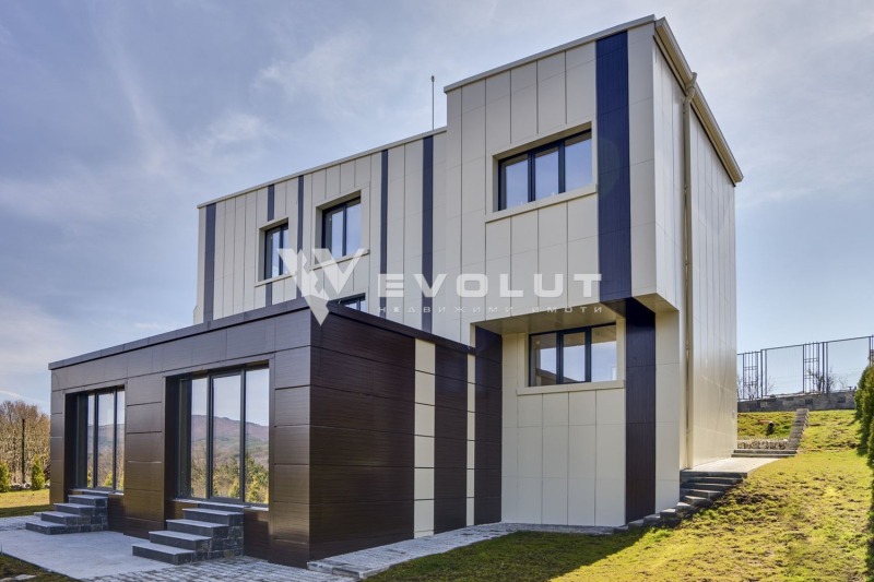 For Sale  House region Sofia , Godech , 350 sq.m | 28341090