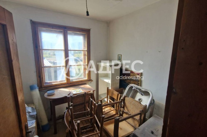 Продава КЪЩА, с. Говедарци, област София област, снимка 5 - Къщи - 52065236