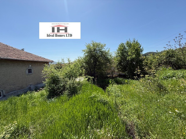 Продава КЪЩА, с. Пчелище, област Велико Търново, снимка 16 - Къщи - 54650971