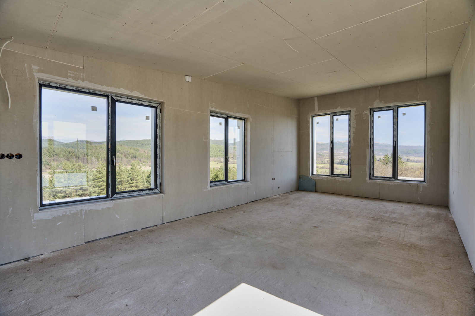 Продава КЪЩА, гр. Годеч, област София област