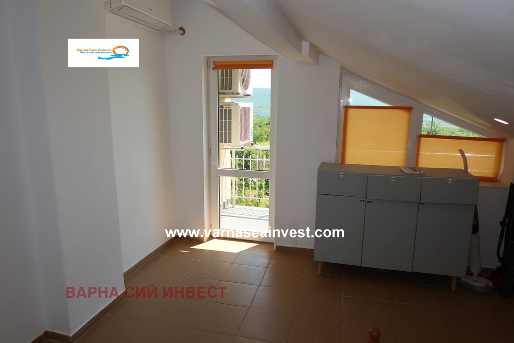 Продава КЪЩА, с. Рогачево, област Добрич, снимка 17 - Къщи - 55017188