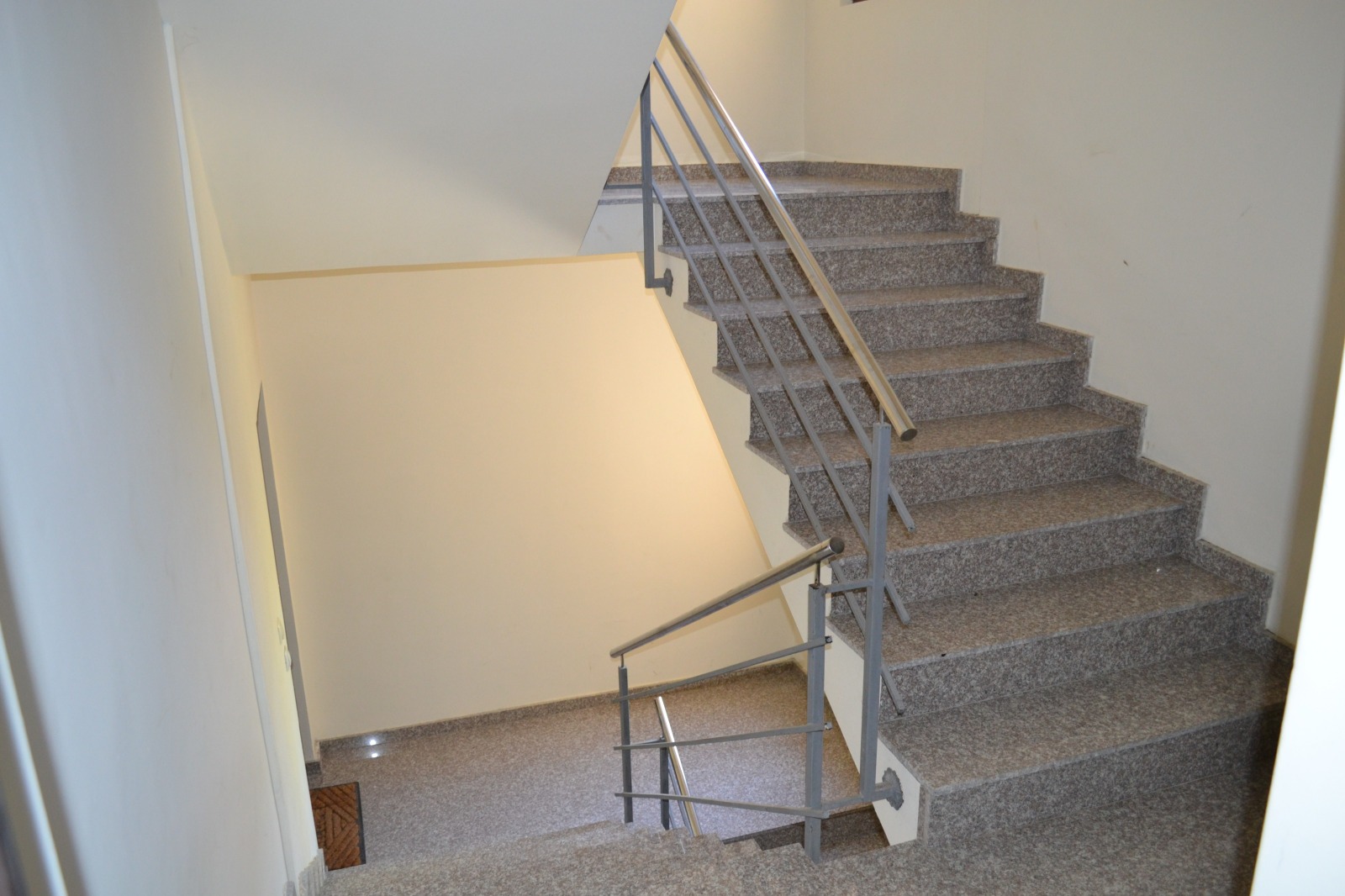 ������� 2-����� | Imot.bg � ����������� 13