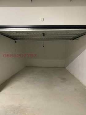 ГАРАЖ, ПАРКОМЯСТО, 22 m2