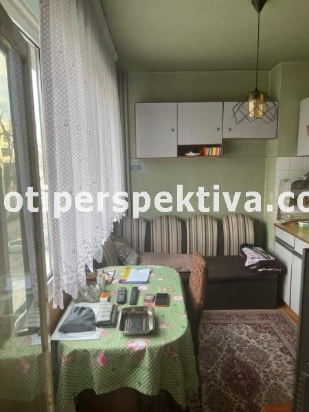 Продава 2-СТАЕН, гр. Пловдив, Кючук Париж, снимка 5 - Апартаменти - 53981993