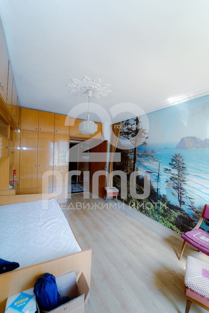 Продава 4-СТАЕН, гр. Велико Търново, Център, снимка 3 - Апартаменти - 52193760