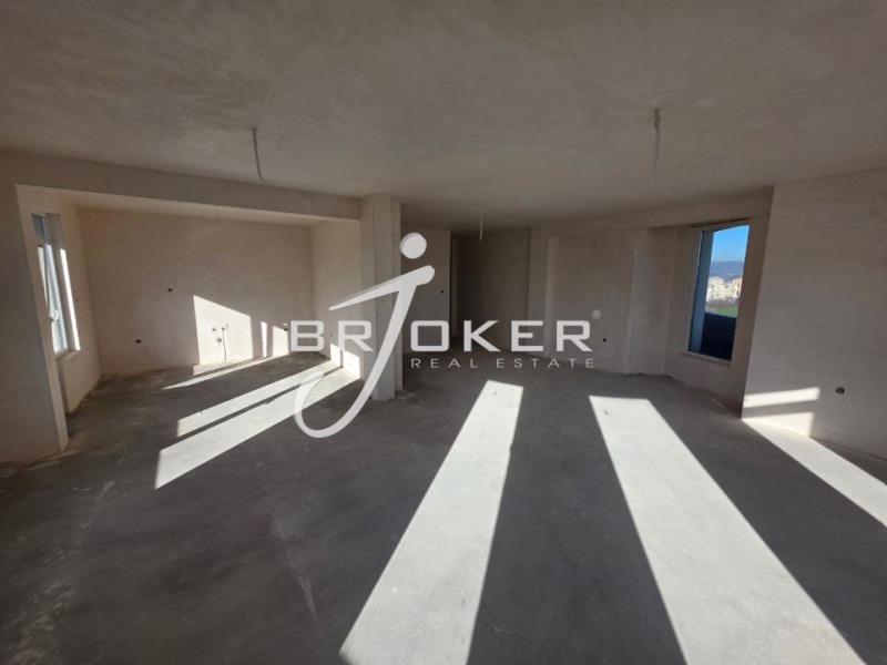 Продава 4-СТАЕН, с. Резбарци, област Кърджали, снимка 9 - Апартаменти - 52934405