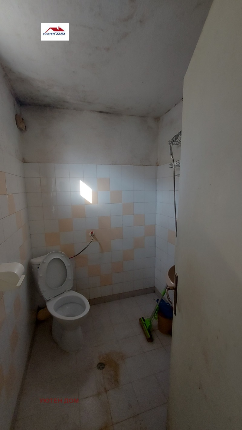 Продава КЪЩА, гр. Шумен, Боян Българанов 2, снимка 12 - Къщи - 53380564