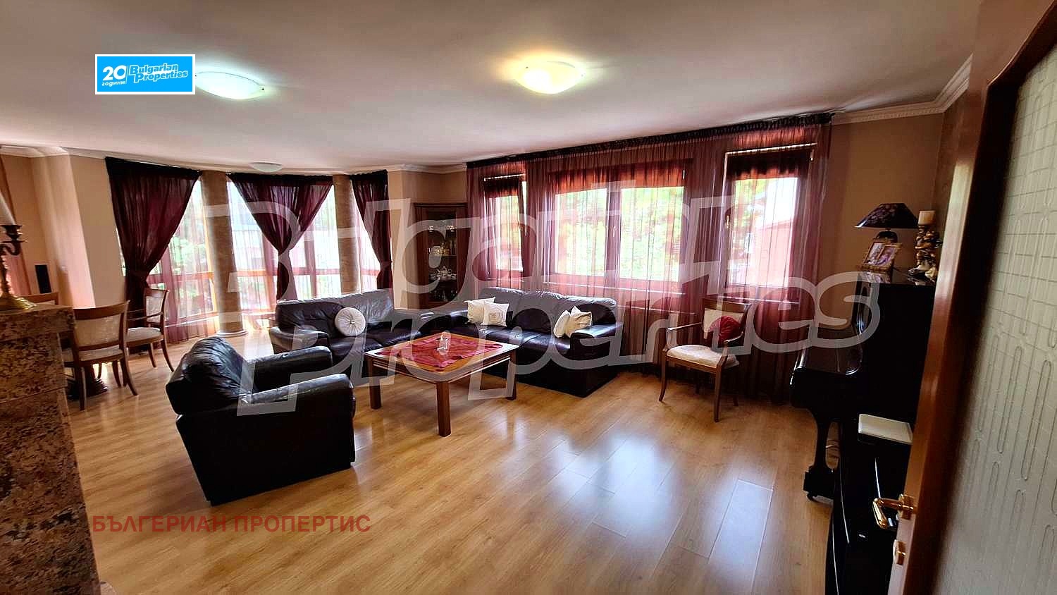 Продава КЪЩА, гр. Пазарджик, Център, снимка 2 - Къщи - 46485128