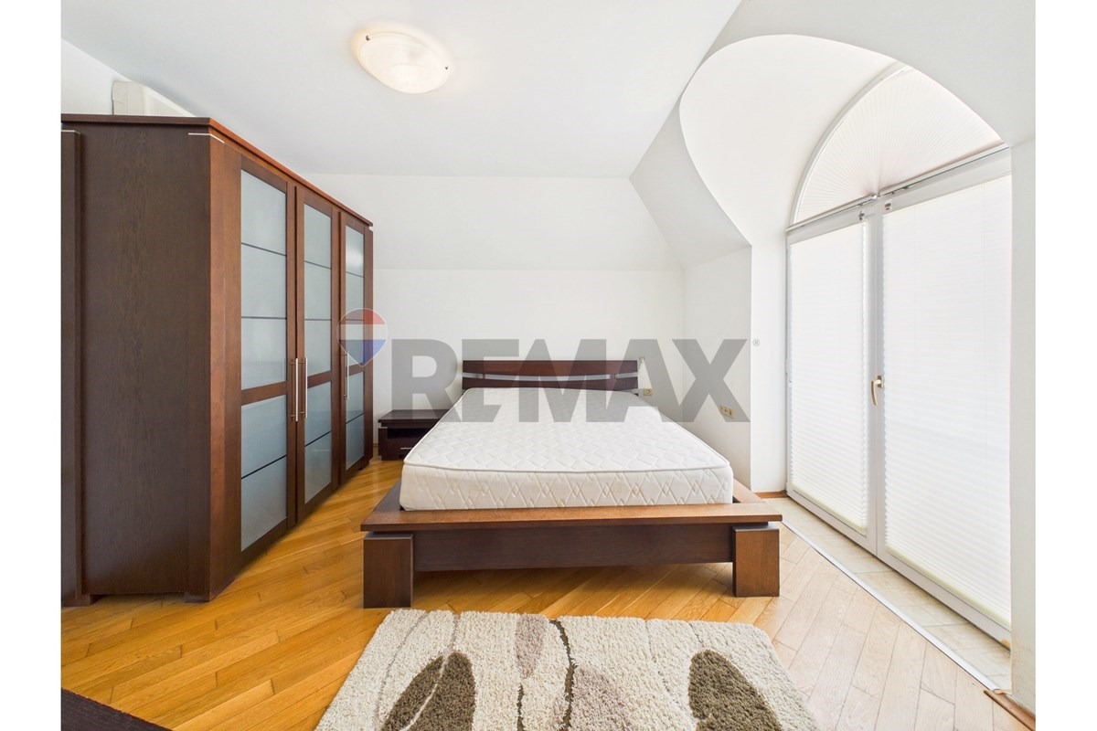 Продава КЪЩА, гр. Варна, к.к. Св.Св. Константин и Елена, снимка 12 - Къщи - 55049162