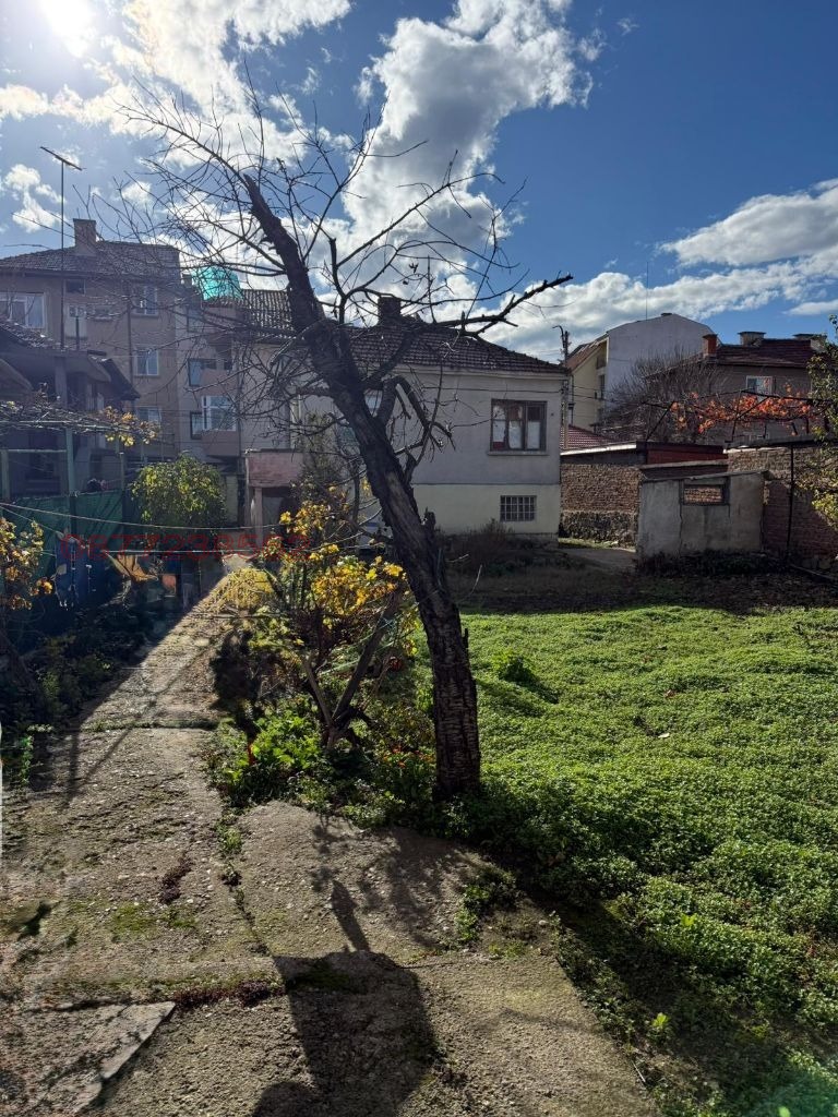 Продава КЪЩА, гр. Пазарджик, Идеален център