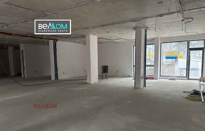 Na prodej  Prodejna Varna , Mladost 1 , 480 m2 | 49346704 - obraz [3]