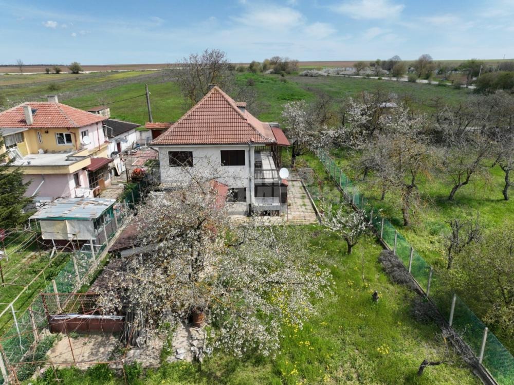 Продава КЪЩА, с. Куманово, област Варна, снимка 3 - Къщи - 54343235