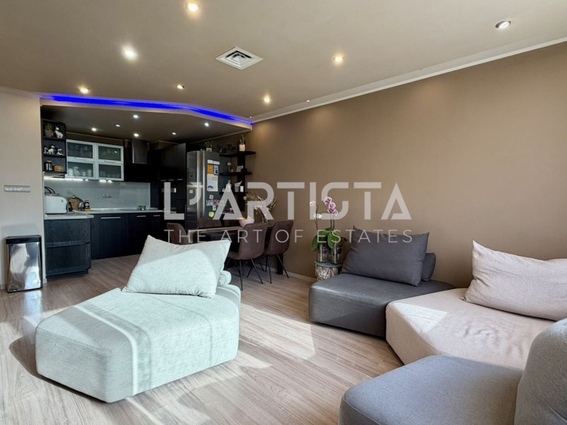 Продава 2-СТАЕН в град София, Люлин 8 - 72 кв.м / 194 000 € » 379 431.02 лв., ЛЕ АРТИСТА