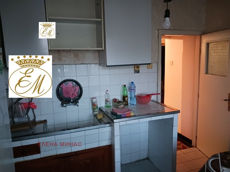 Продава 3-СТАЕН в град Шумен, Тракия - 96 кв.м / 138 000 € » 269 904.54 лв., ЕЛЕНА МИНАС