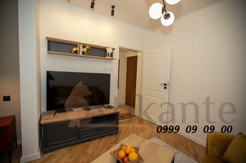 Продава  2-стаен град София , Център , 47 кв.м | 13551108 - изображение [2]