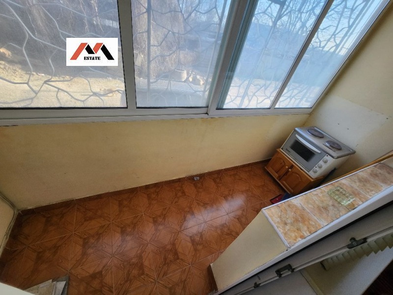 Продава 3-СТАЕН, гр. Стара Загора, Три чучура - юг, снимка 2 - Aпартаменти - 49092927