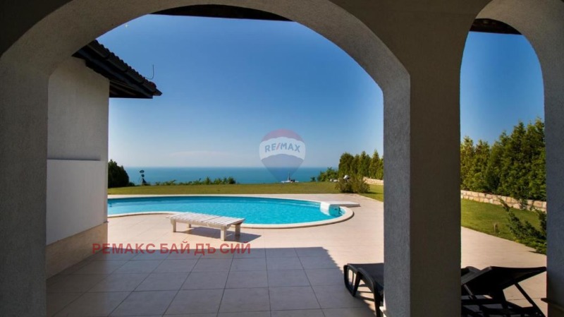 Продава САМОСТОЯТЕЛНА СГРАДА в област Добрич, гр. Балчик - 222 кв.м / 600 000 € » 1 173 498.00 лв., РЕМАКС БАЙ ДЪ СИЙ