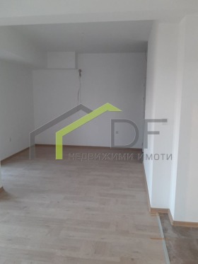 Estudio Kranevo, región Dóbrich