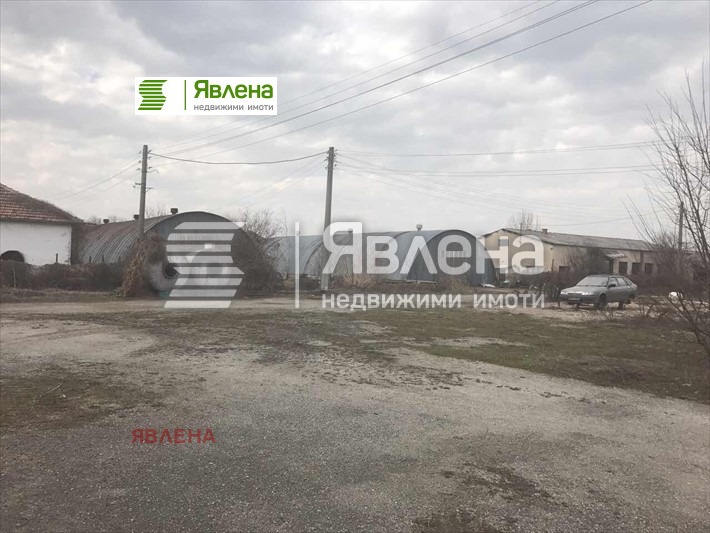 Продава ПРОМ. ПОМЕЩЕНИЕ, с. Боровци, област Монтана, снимка 4 - Производствени сгради - 53626423