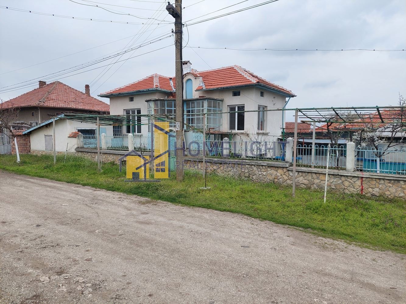Продава КЪЩА, с. Телиш, област Плевен