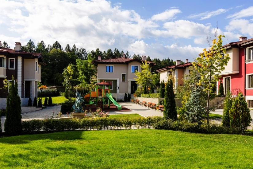 Продава КЪЩА, гр. София, м-т Детски град, снимка 12 - Къщи - 56198418