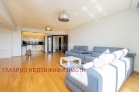 3 bedroom Tsentar, Sofia