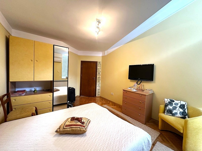 Продава 3-СТАЕН, гр. Шумен, Пожарната, снимка 2 - Апартаменти - 52802943