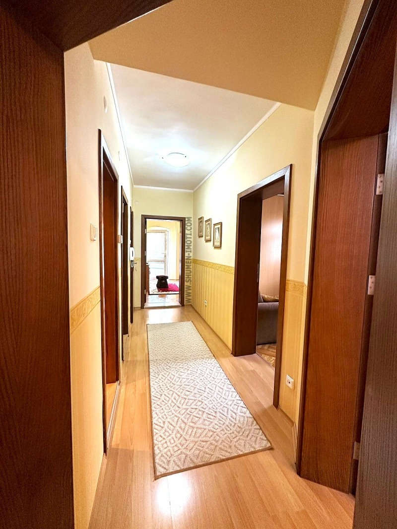 Продава 3-СТАЕН, гр. Шумен, Пожарната, снимка 2 - Апартаменти - 53314710
