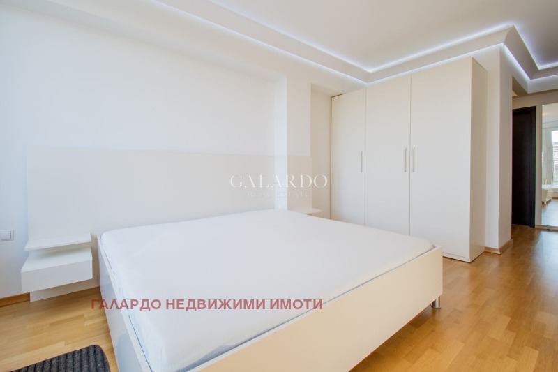 Te koop  3 slaapkamers Sofia , Tsentar , 240 m² | 38235798 - afbeelding [8]
