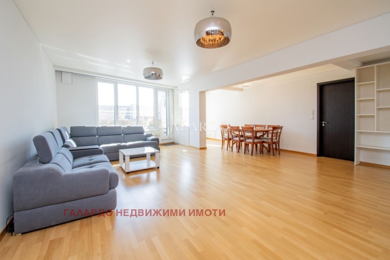 Te koop  3 slaapkamers Sofia , Tsentar , 240 m² | 38235798 - afbeelding [2]