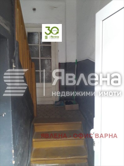 Продава ЕТАЖ ОТ КЪЩА, гр. Провадия, област Варна, снимка 4 - Етаж от къща - 47298560