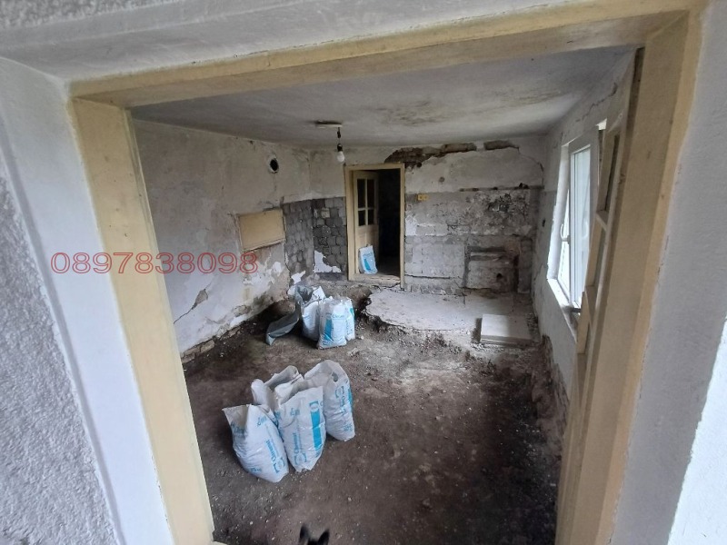 Продава КЪЩА, с. Пороище, област Разград, снимка 13 - Къщи - 52780493