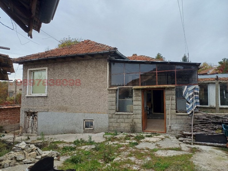 Продава КЪЩА, с. Пороище, област Разград, снимка 2 - Къщи - 52780493