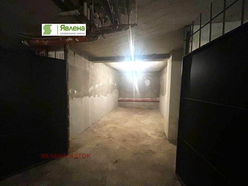Til salg  Garage Sofia , Zona B-19 , 17 kvm | 34509837