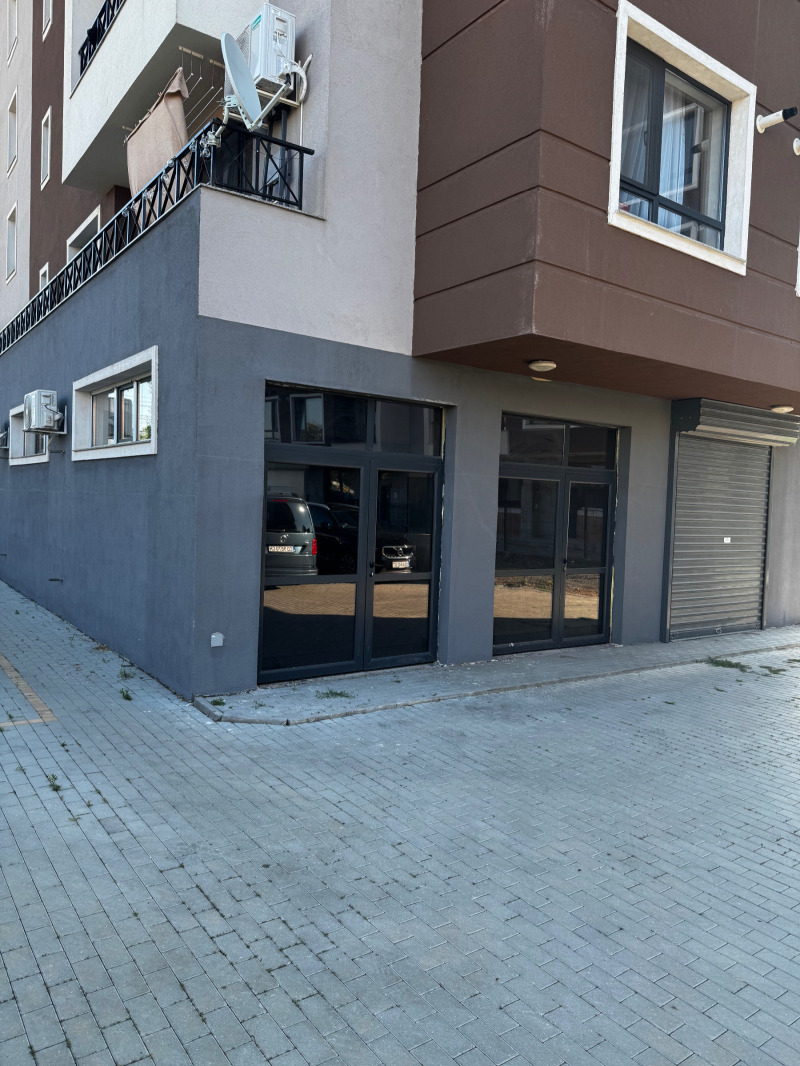 Продава МАГАЗИН в област София, гр. Елин Пелин - 79 кв.м / 205 000 € » 400 945.15 лв., РОЯЛ ИМОТИ