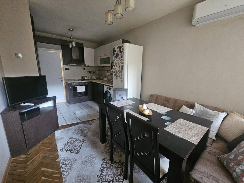 In vendita  3+ camere da letto Varna , Tsentar , 130 mq | 87227746