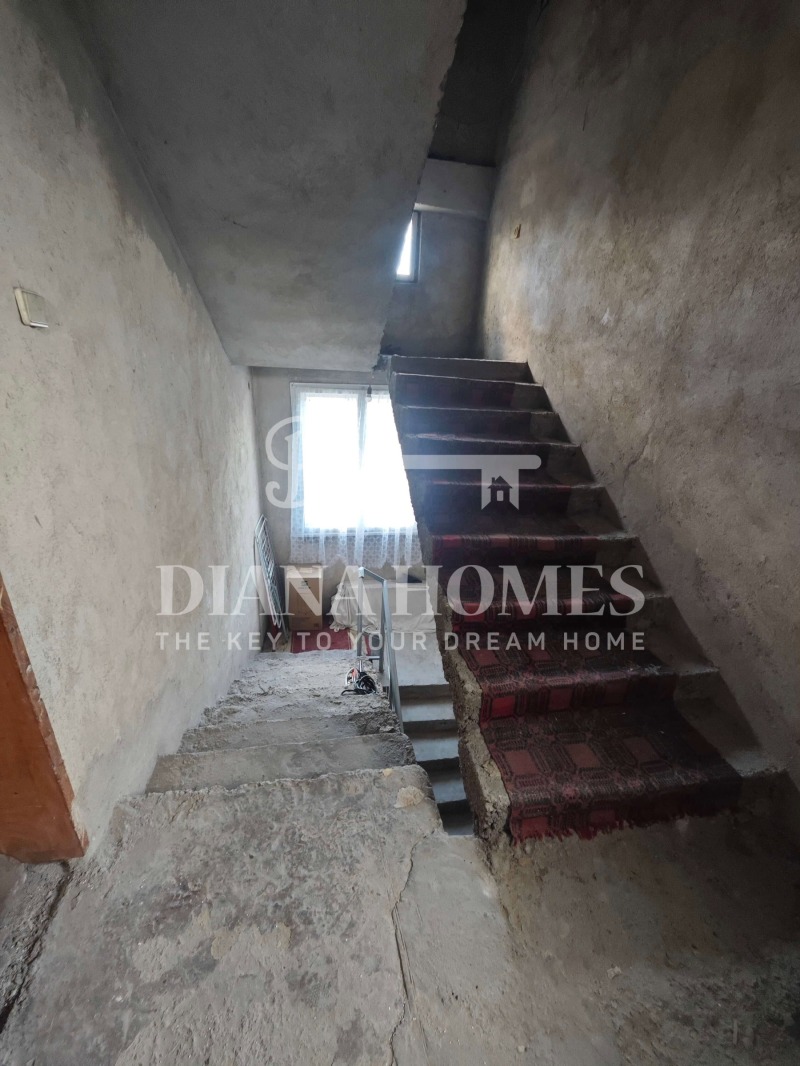 Продава ЕТАЖ ОТ КЪЩА, гр. Перник, Църква, снимка 7 - Етаж от къща - 52576704