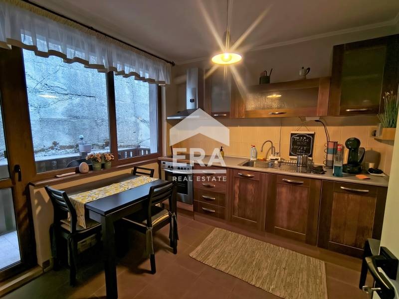 Продава ЕТАЖ ОТ КЪЩА, гр. Велико Търново, Стара част, снимка 3 - Етаж от къща - 53260407