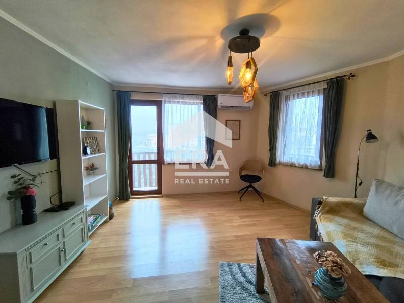 Продава ЕТАЖ ОТ КЪЩА, гр. Велико Търново, Стара част, снимка 2 - Етаж от къща - 53260407