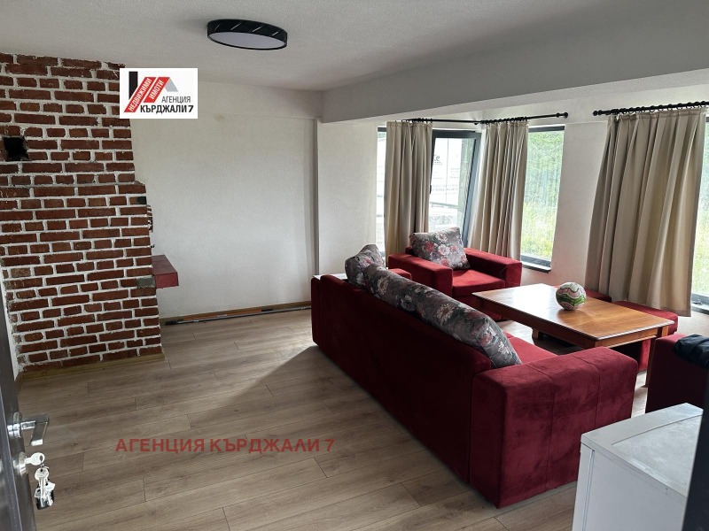 En venta  Casa Kardzhali , Baykal , 100 metros cuadrados | 38383263