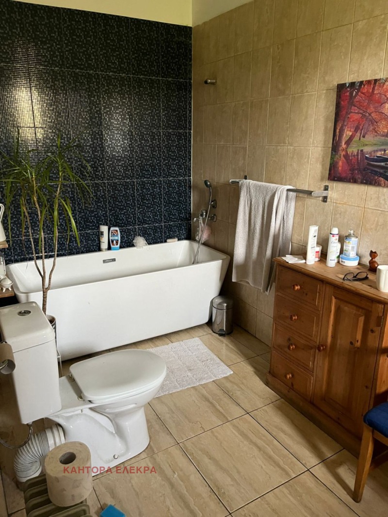 Продава КЪЩА, с. Кривня, област Варна, снимка 15 - Къщи - 52603325