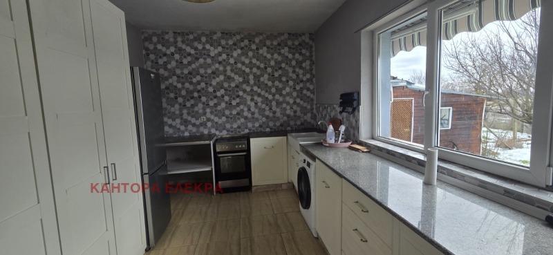 Продава КЪЩА, с. Кривня, област Варна, снимка 10 - Къщи - 52603325