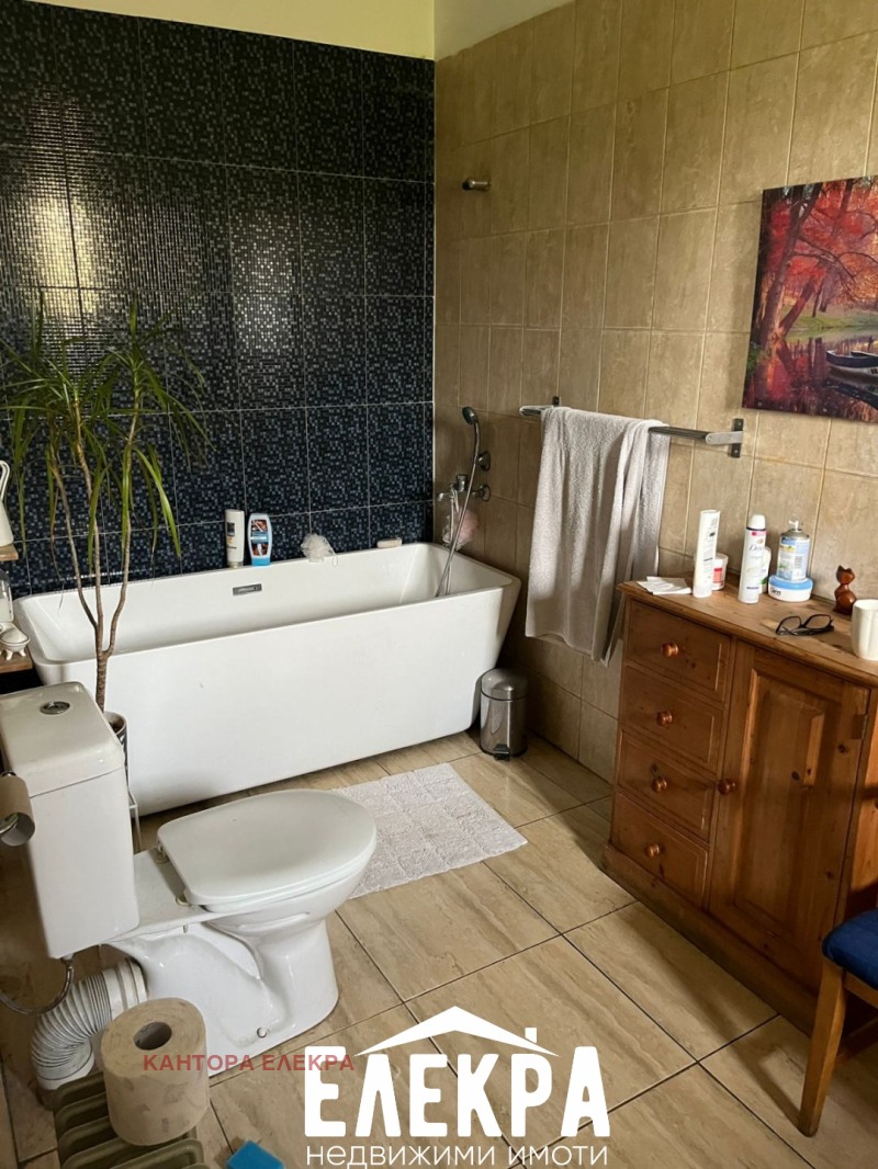 Продава КЪЩА, с. Кривня, област Варна, снимка 3 - Къщи - 52603325