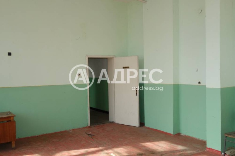 Продава ОФИС в град Разград, Васил Левски - 102 кв.м / 102 250 € » 199 983.62 лв., АДРЕС