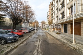 3+ chambres Tsentar, Varna