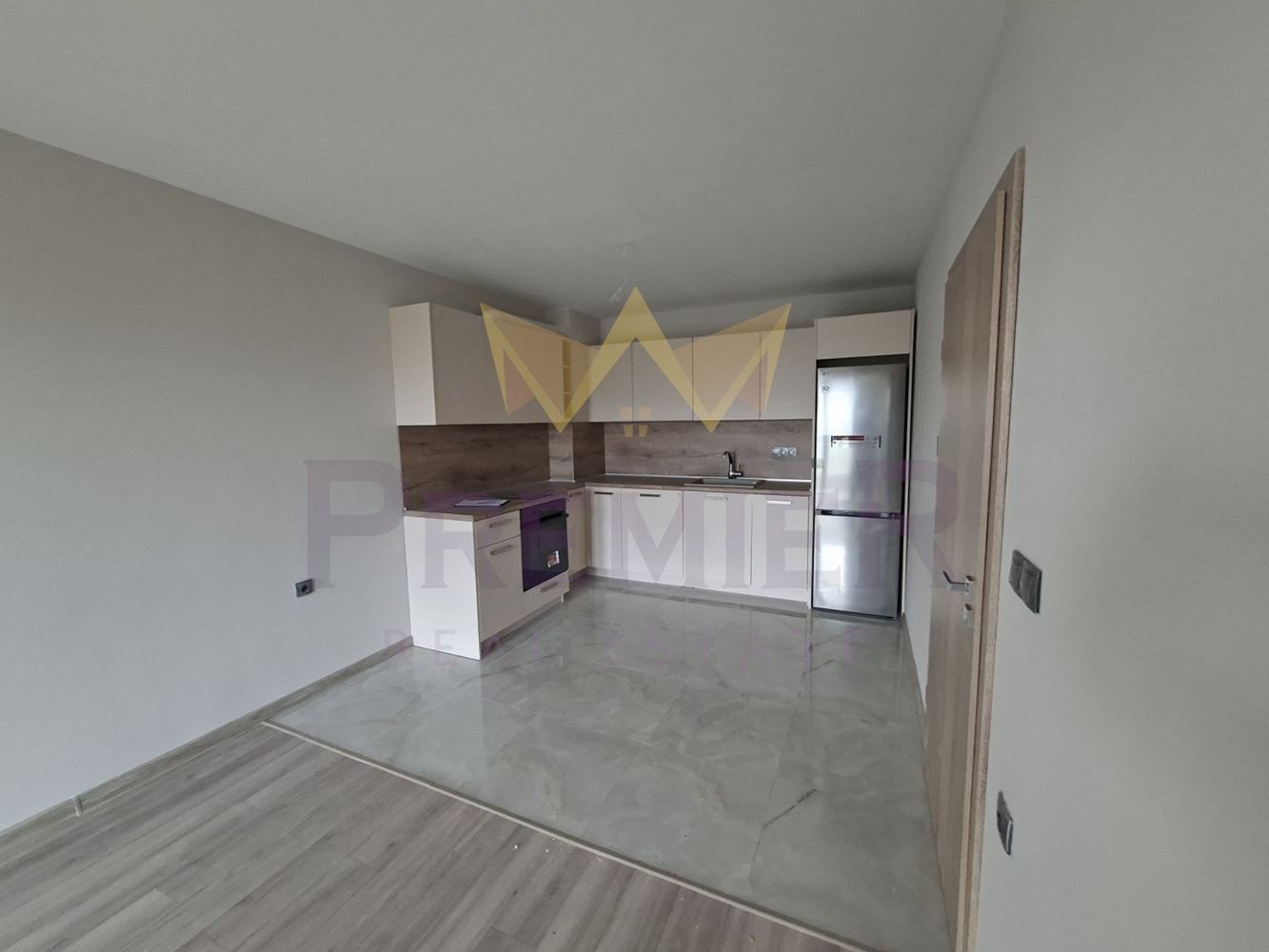 Продава 2-СТАЕН, гр. Пловдив, Кършияка, снимка 2 - Апартаменти - 54701602