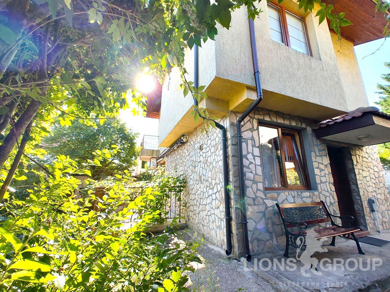 Продава КЪЩА, с. Рогачево, област Добрич
